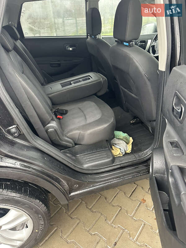 Позашляховик / Кросовер Nissan Qashqai+2 2011 в Луцьку