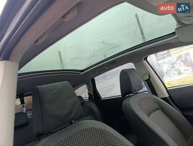 Позашляховик / Кросовер Nissan Qashqai+2 2010 в Звягелі