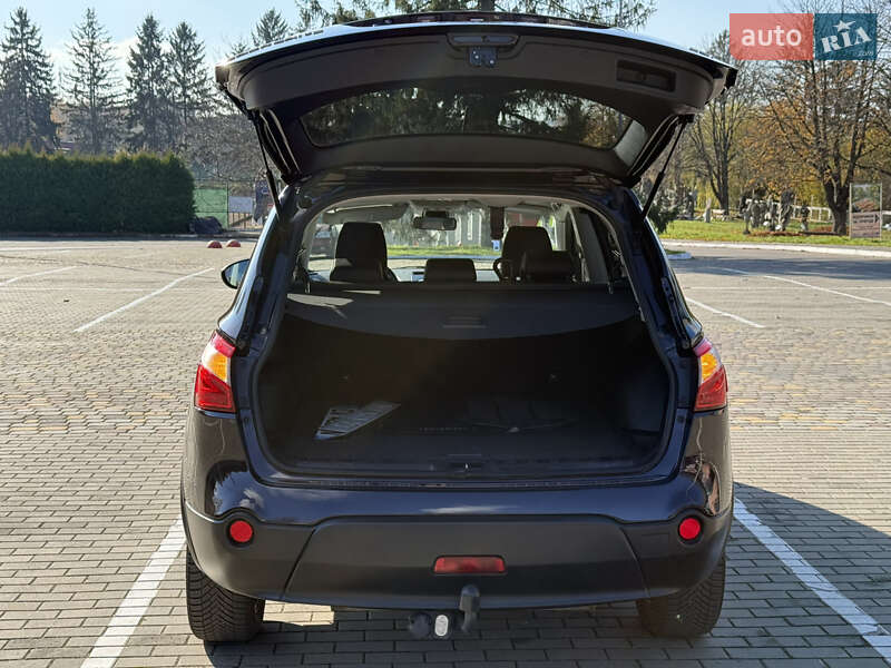 Внедорожник / Кроссовер Nissan Qashqai+2 2013 в Луцке фото 8 Внедорожник / Кроссовер Nissan Qashqai+2 2013 в Луцке