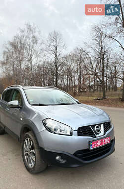 Внедорожник / Кроссовер Nissan Qashqai+2 2010 в Сумах