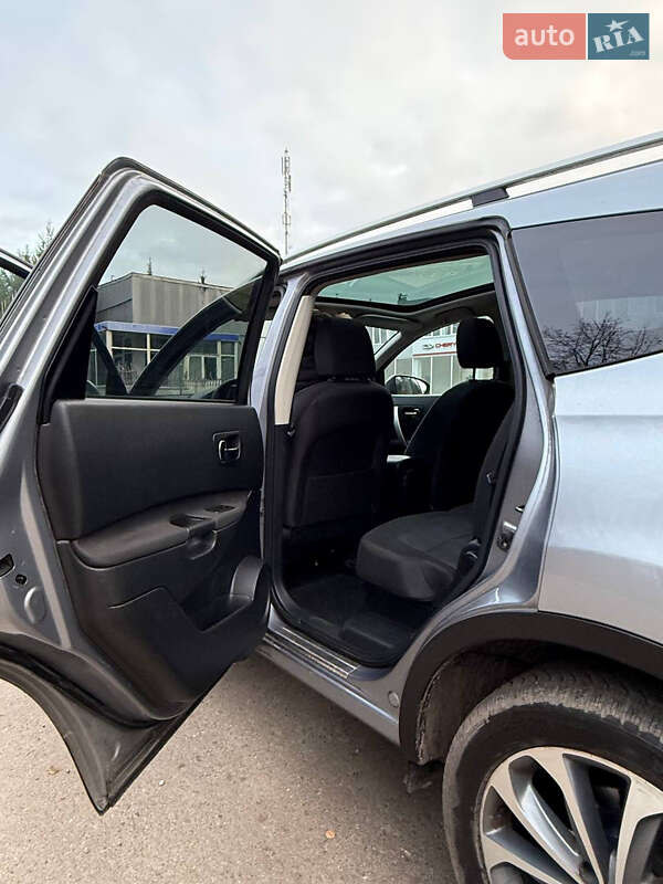 Позашляховик / Кросовер Nissan Qashqai+2 2010 в Сумах фото 27 Позашляховик / Кросовер Nissan Qashqai+2 2010 в Сумах