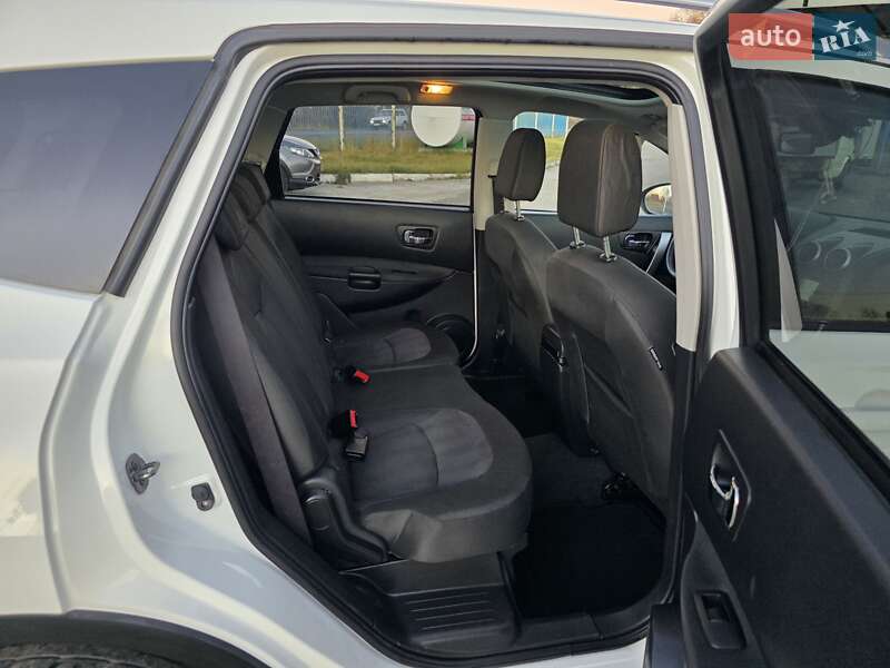 Внедорожник / Кроссовер Nissan Qashqai+2 2011 в Калуше фото 40 Внедорожник / Кроссовер Nissan Qashqai+2 2011 в Калуше