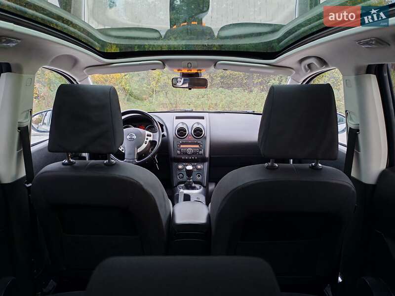 Позашляховик / Кросовер Nissan Qashqai+2 2009 в Стрию