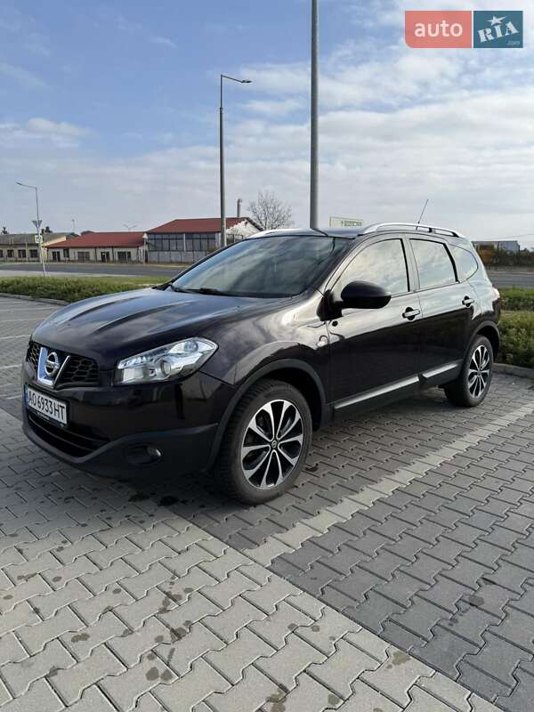 Внедорожник / Кроссовер Nissan Qashqai+2 2011 в Берегово