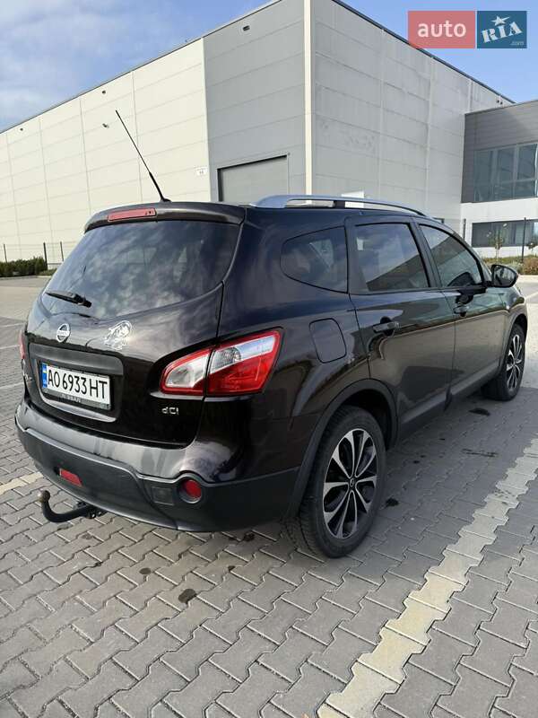 Внедорожник / Кроссовер Nissan Qashqai+2 2011 в Берегово