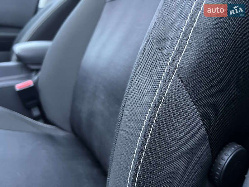 Внедорожник / Кроссовер Nissan Qashqai+2 2011 в Луцке