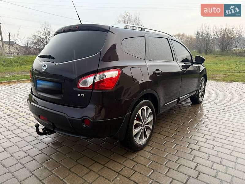 Позашляховик / Кросовер Nissan Qashqai+2 2010 в Бродах