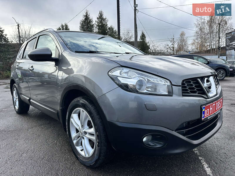 Внедорожник / Кроссовер Nissan Qashqai+2 2012 в Дубно
