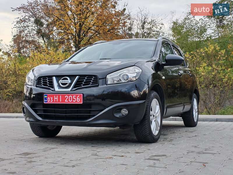 Позашляховик / Кросовер Nissan Qashqai+2 2011 в Стрию