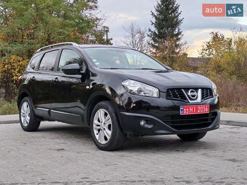 Позашляховик / Кросовер Nissan Qashqai+2 2011 в Стрию