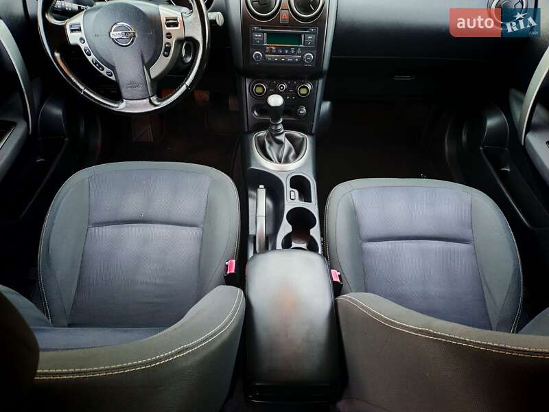 Позашляховик / Кросовер Nissan Qashqai+2 2011 в Стрию