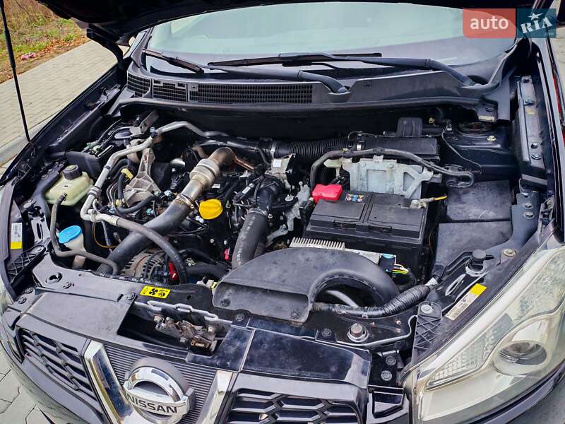 Позашляховик / Кросовер Nissan Qashqai+2 2011 в Стрию