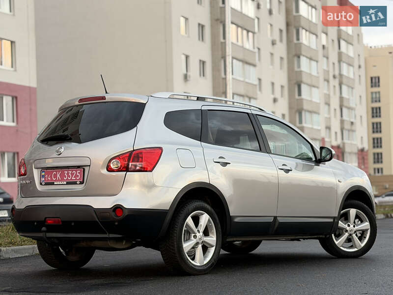 Позашляховик / Кросовер Nissan Qashqai+2 2010 в Вінниці