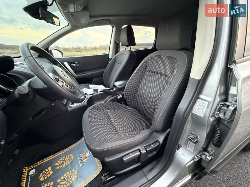 Позашляховик / Кросовер Nissan Qashqai+2 2010 в Вінниці