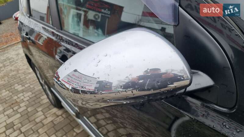 Позашляховик / Кросовер Nissan Qashqai+2 2009 в Полтаві