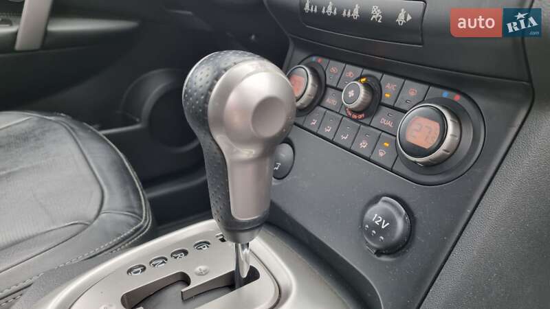 Позашляховик / Кросовер Nissan Qashqai+2 2009 в Полтаві