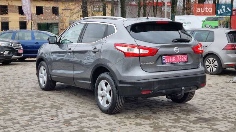 Позашляховик / Кросовер Nissan Qashqai+2 2015 в Полтаві