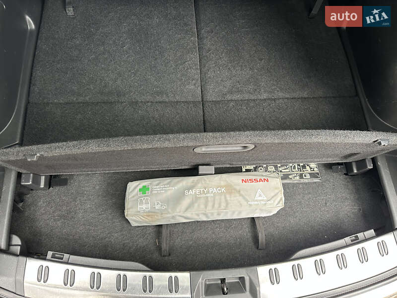 Позашляховик / Кросовер Nissan Qashqai+2 2011 в Києві