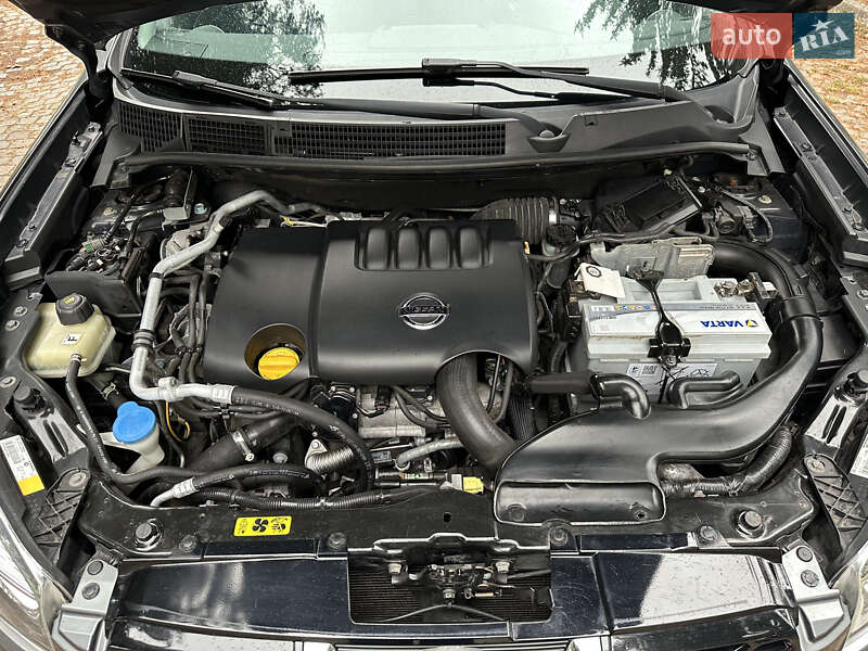 Позашляховик / Кросовер Nissan Qashqai+2 2011 в Києві