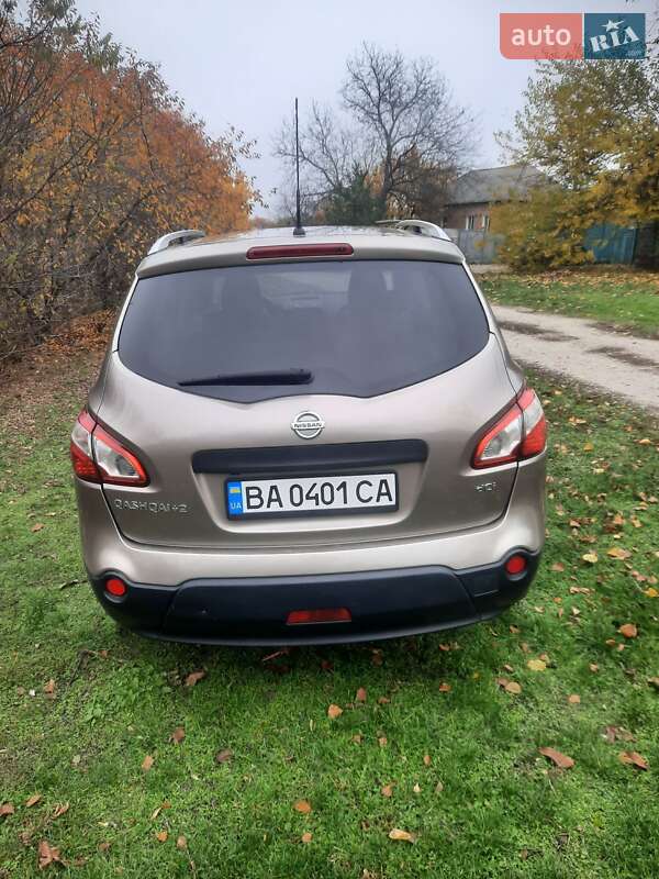 Внедорожник / Кроссовер Nissan Qashqai+2 2011 в Кропивницком