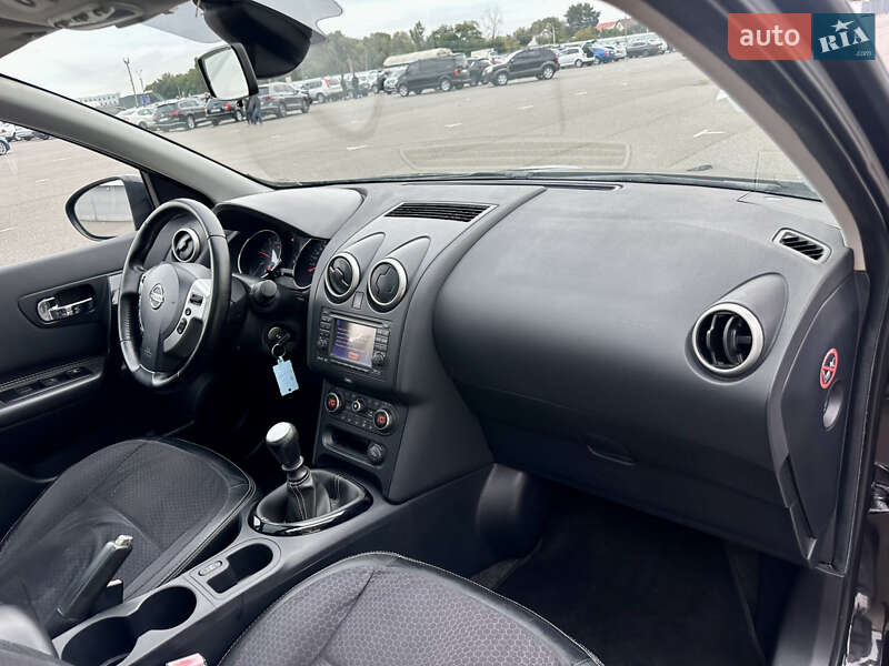 Внедорожник / Кроссовер Nissan Qashqai+2 2013 в Киеве