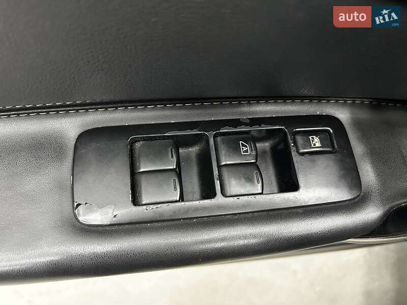 Внедорожник / Кроссовер Nissan Qashqai+2 2010 в Черновцах