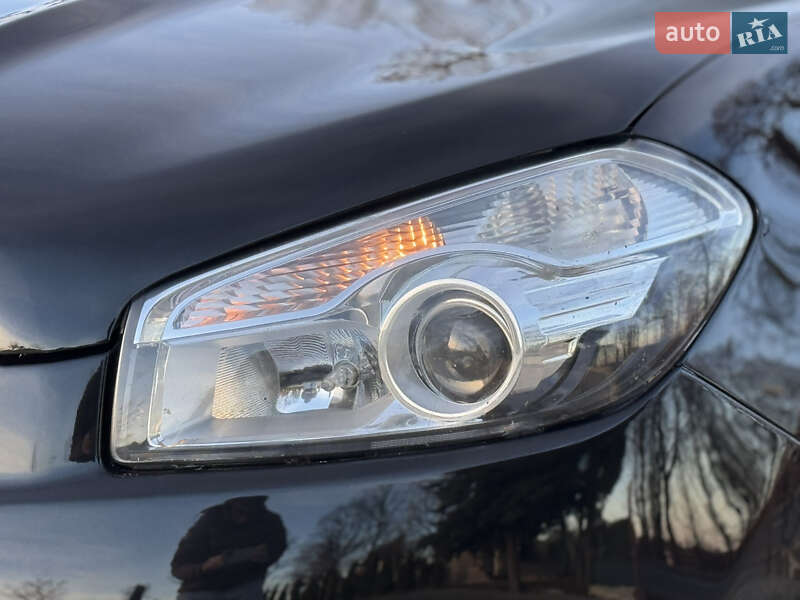 Внедорожник / Кроссовер Nissan Qashqai+2 2012 в Дрогобыче фото 15 Внедорожник / Кроссовер Nissan Qashqai+2 2012 в Дрогобыче