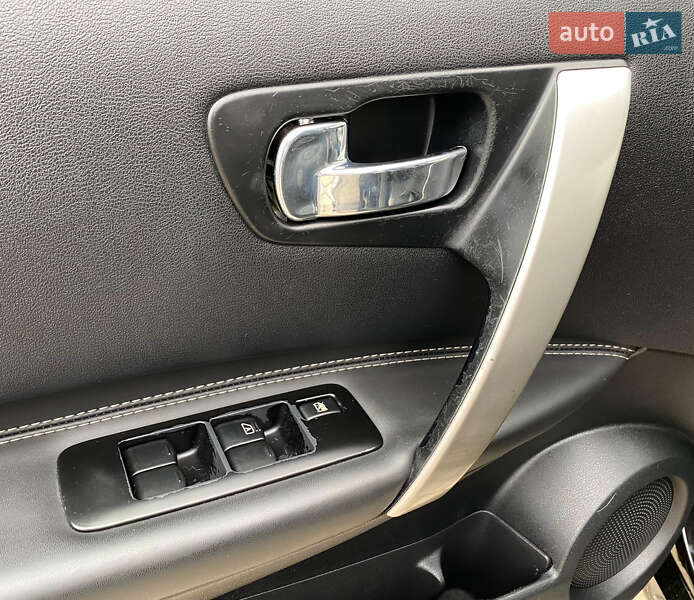 Внедорожник / Кроссовер Nissan Qashqai+2 2010 в Ровно фото 29 Внедорожник / Кроссовер Nissan Qashqai+2 2010 в Ровно