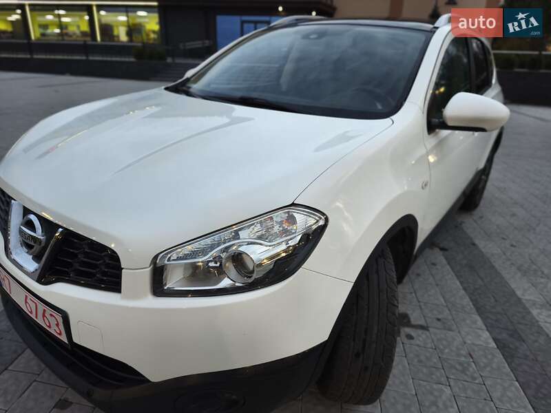 Позашляховик / Кросовер Nissan Qashqai+2 2010 в Львові фото 18 Позашляховик / Кросовер Nissan Qashqai+2 2010 в Львові