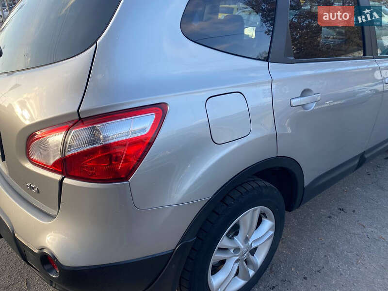 Внедорожник / Кроссовер Nissan Qashqai+2 2011 в Полтаве