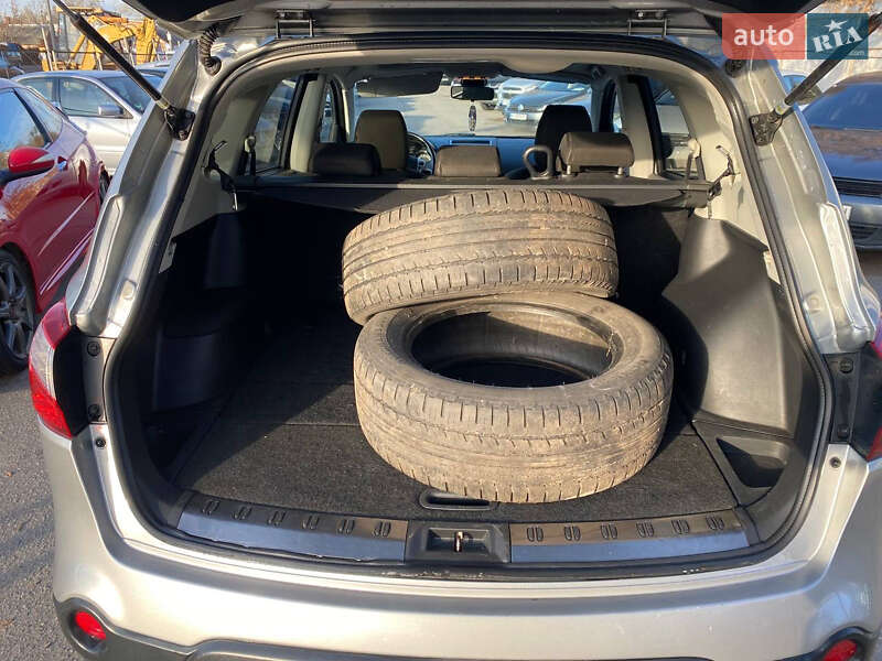 Внедорожник / Кроссовер Nissan Qashqai+2 2011 в Полтаве