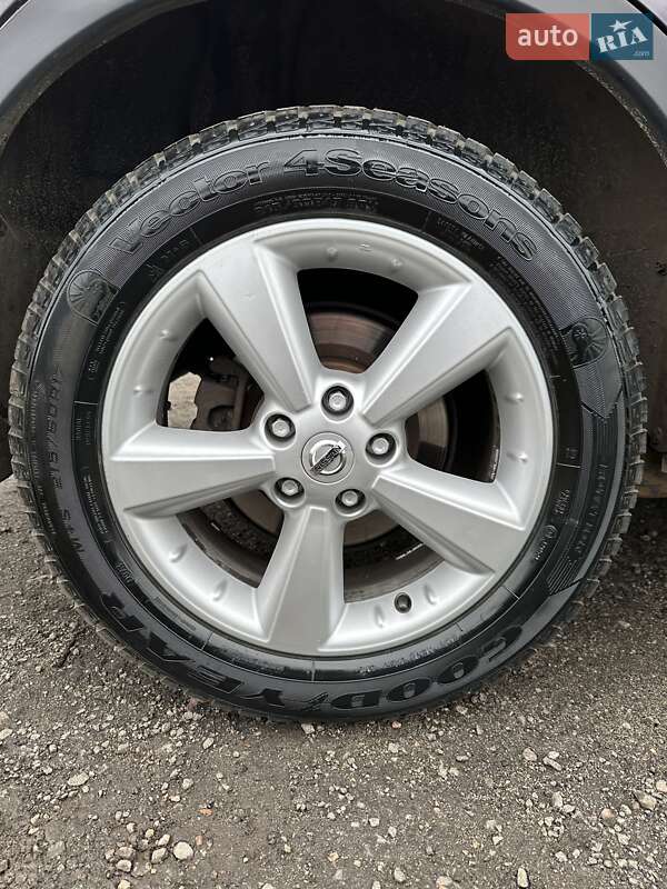 Внедорожник / Кроссовер Nissan Qashqai+2 2011 в Белогородке