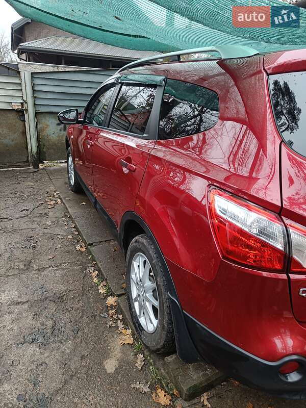 Внедорожник / Кроссовер Nissan Qashqai+2 2010 в Ирпене