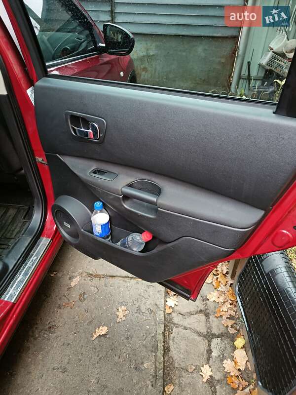 Внедорожник / Кроссовер Nissan Qashqai+2 2010 в Ирпене