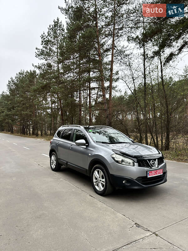 Внедорожник / Кроссовер Nissan Qashqai+2 2010 в Славуте