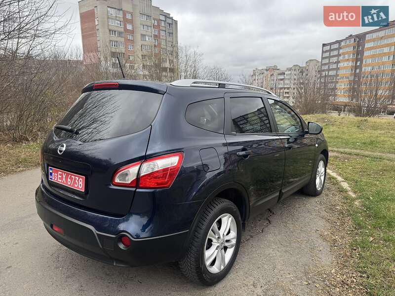 Внедорожник / Кроссовер Nissan Qashqai+2 2011 в Ровно фото 9 Внедорожник / Кроссовер Nissan Qashqai+2 2011 в Ровно