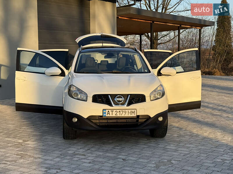 Позашляховик / Кросовер Nissan Qashqai+2 2012 в Коломиї