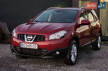 Позашляховик / Кросовер Nissan Qashqai+2 2010 в Тернополі
