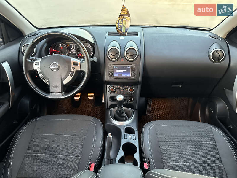 Позашляховик / Кросовер Nissan Qashqai+2 2011 в Сумах