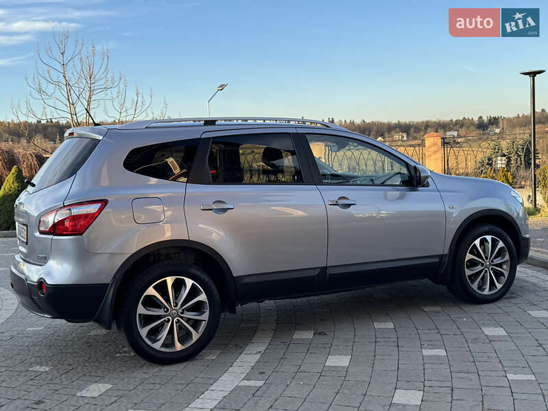 Внедорожник / Кроссовер Nissan Qashqai+2 2013 в Дрогобыче