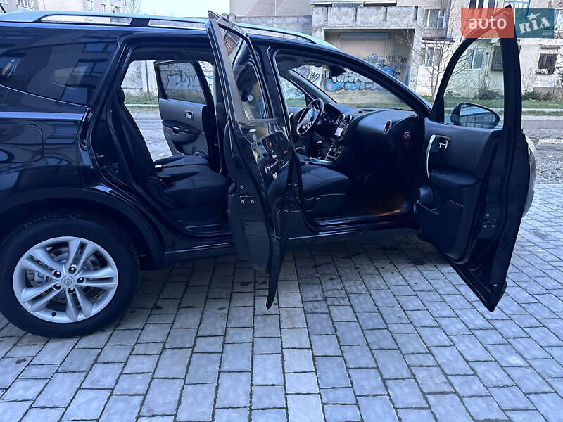 Внедорожник / Кроссовер Nissan Qashqai+2 2010 в Ивано-Франковске