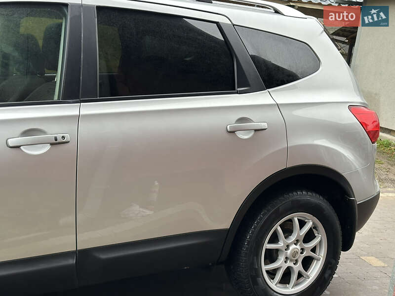 Внедорожник / Кроссовер Nissan Qashqai+2 2010 в Коломые