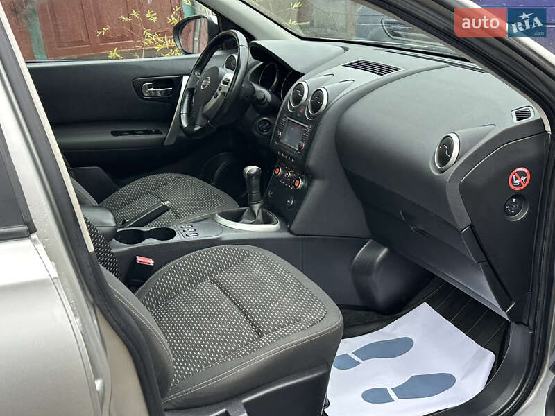 Внедорожник / Кроссовер Nissan Qashqai+2 2010 в Коломые