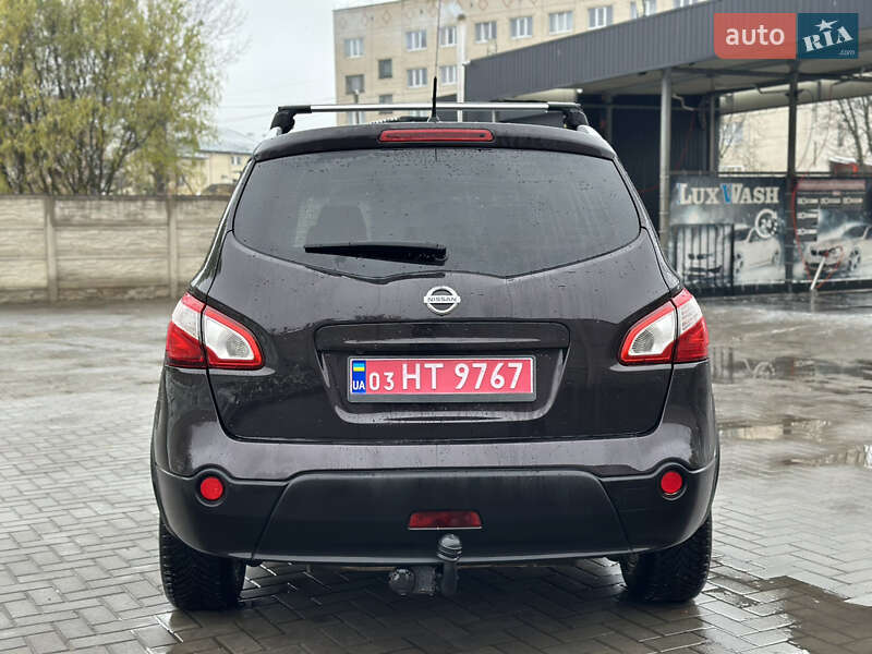 Внедорожник / Кроссовер Nissan Qashqai+2 2010 в Луцке