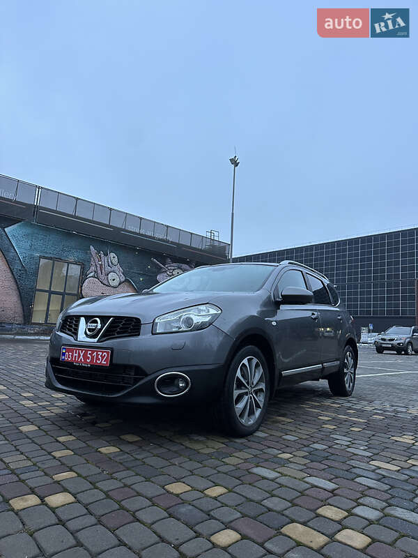 Nissan Qashqai+2 2012