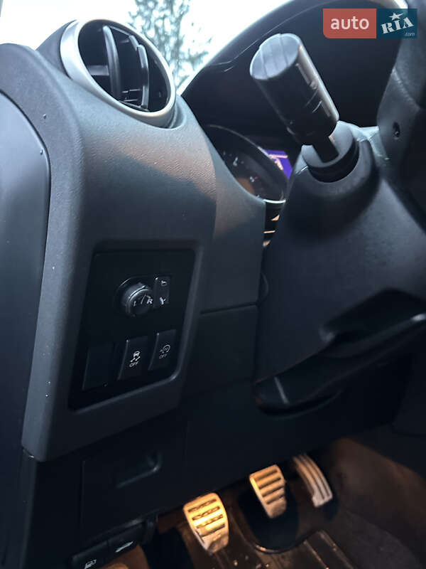 Позашляховик / Кросовер Nissan Qashqai+2 2012 в Луцьку фото 16 Позашляховик / Кросовер Nissan Qashqai+2 2012 в Луцьку