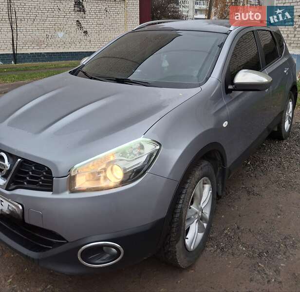 Позашляховик / Кросовер Nissan Qashqai+2 2010 в Старокостянтинові