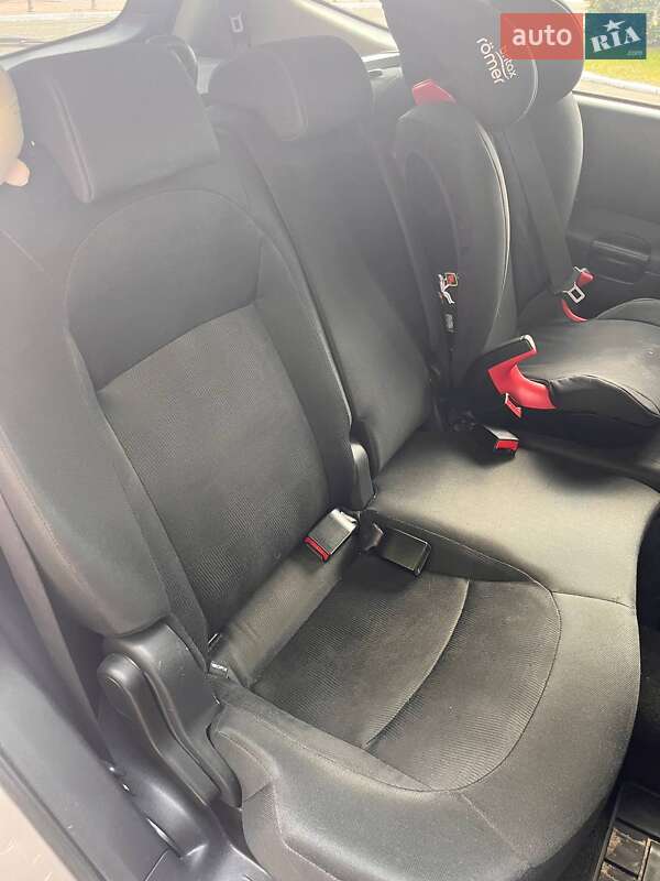 Внедорожник / Кроссовер Nissan Qashqai+2 2010 в Киеве