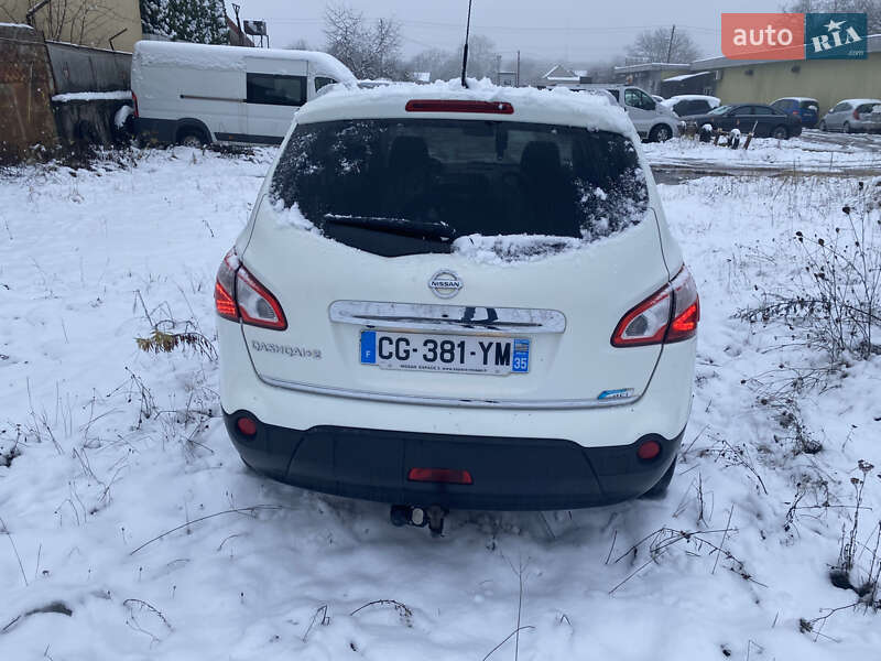 Внедорожник / Кроссовер Nissan Qashqai+2 2012 в Нововолынске