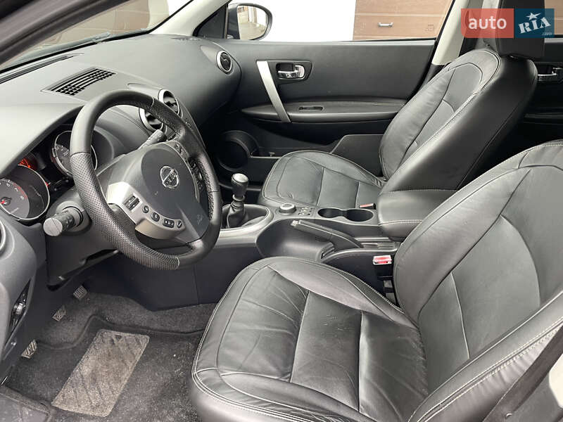 Внедорожник / Кроссовер Nissan Qashqai+2 2009 в Ровно